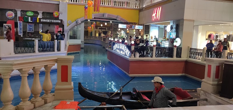 The Grand Venice Mall - The Grand Venice Mall Plot No SH3, near Pari Chowk, Block B, Site IV, Surajpur Site 4, Greater Noida, Uttar Pradesh 201315, India