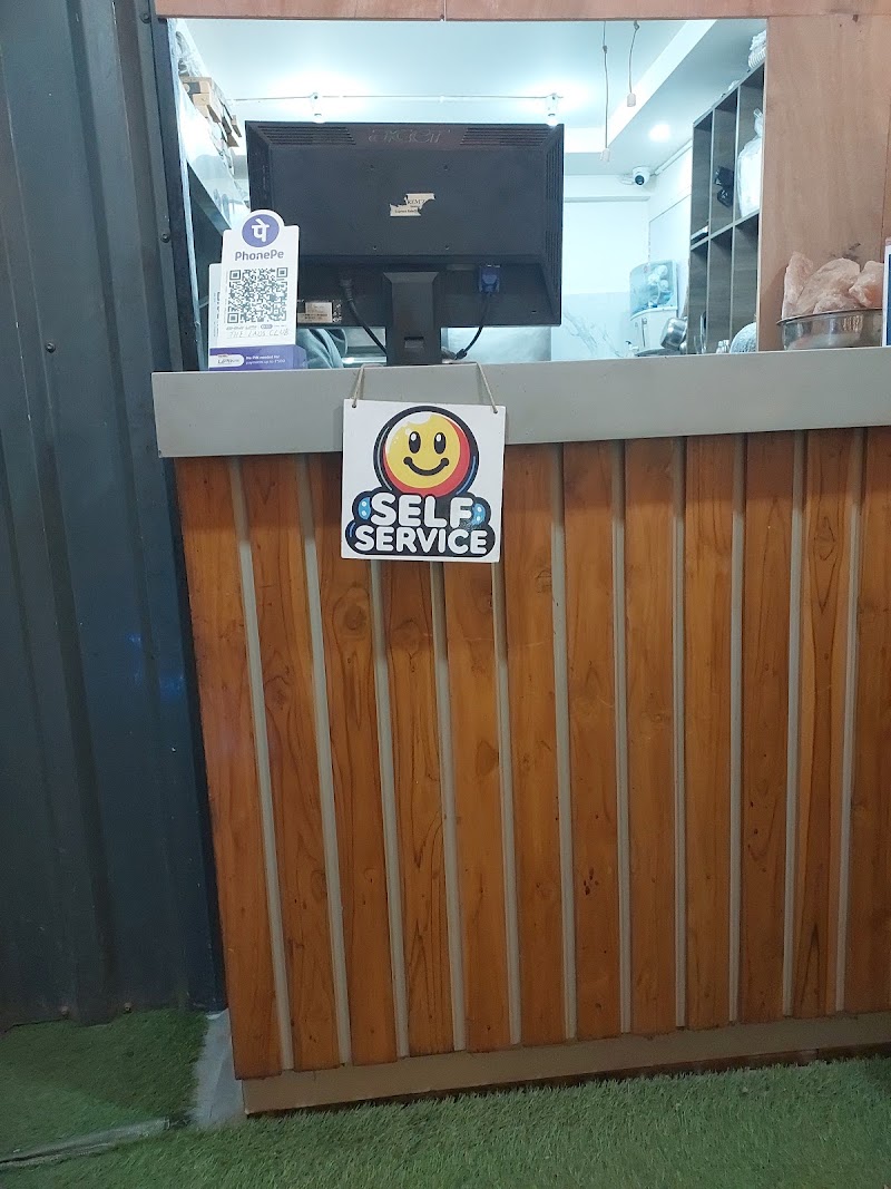 The Burger Laos - The Burger Laos, 43/1, U Block, DLF Phase 3, Sector 24, Gurugram, Haryana 122002, India