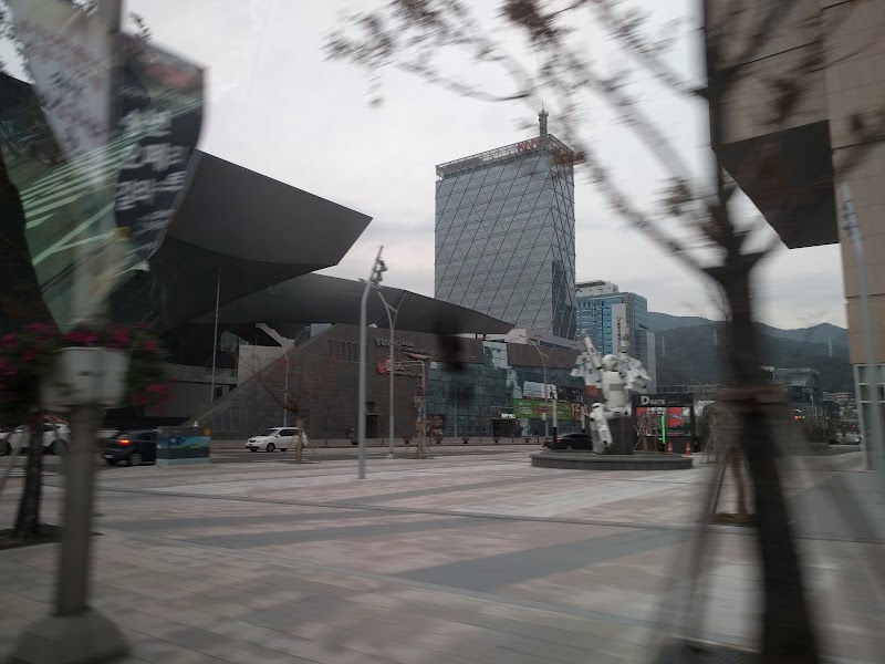 Shinsegae Centum City - Shinsegae Centum City Busan, South Korea