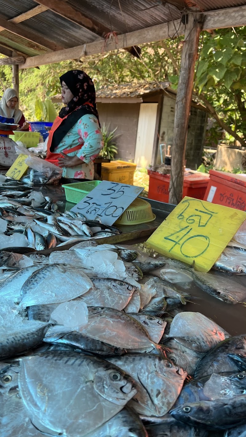 Koh Lanta Monday Market - Koh Lanta Monday Market, J2GM+97M, 4245, Tambon Sala Dan, Amphoe Ko Lanta, Chang Wat Krabi 81150, Thailand