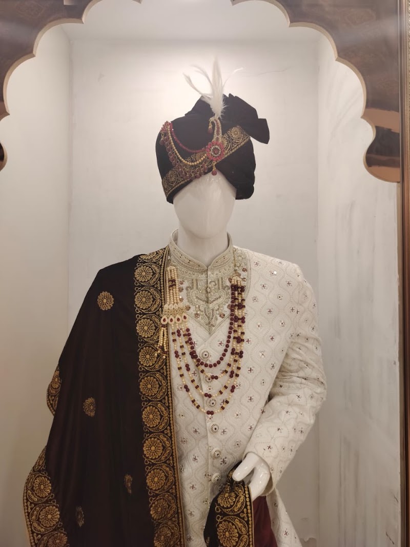 Vastrakala Ethnic - Vastrakala Ethnic 51, New Colony, Sector 7, Gurugram, Haryana 122001, India