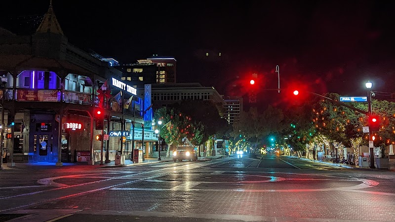 Downtown Tempe - Downtown Tempe, 1 W Rio Salado Pkwy, Tempe, AZ 85281, USA