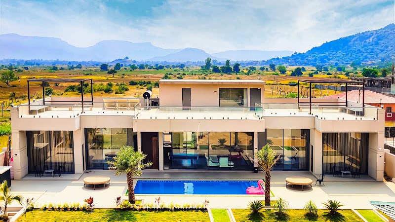 Casa Di Vetro by Lifestyle Villa's