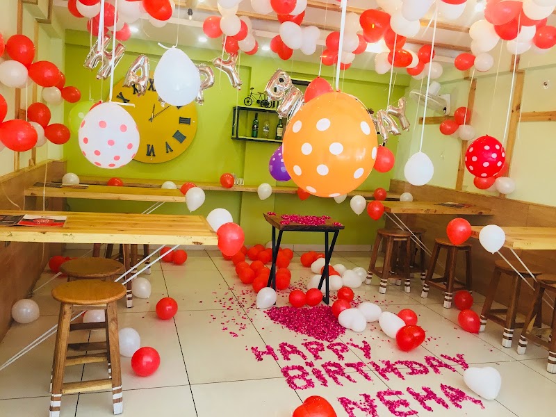 Destiny Cafe - Destiny Cafe Plot No. 83, Medanta Hospital Service Road, Vijay Nagar Square, Ratna Lok Colony, Indore, Madhya Pradesh 452010, India