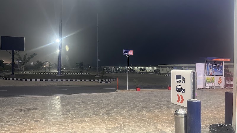 IndianOil - IndianOil XF7X+HP, Delhi - Mumbai Expy, Km 172, Gadarwara Brahmanan, Dhigariya Tappa Koleshwar, Rajasthan 303325, India