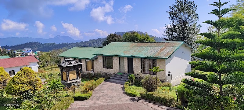 KMVN Tourist Rest House Chaukori