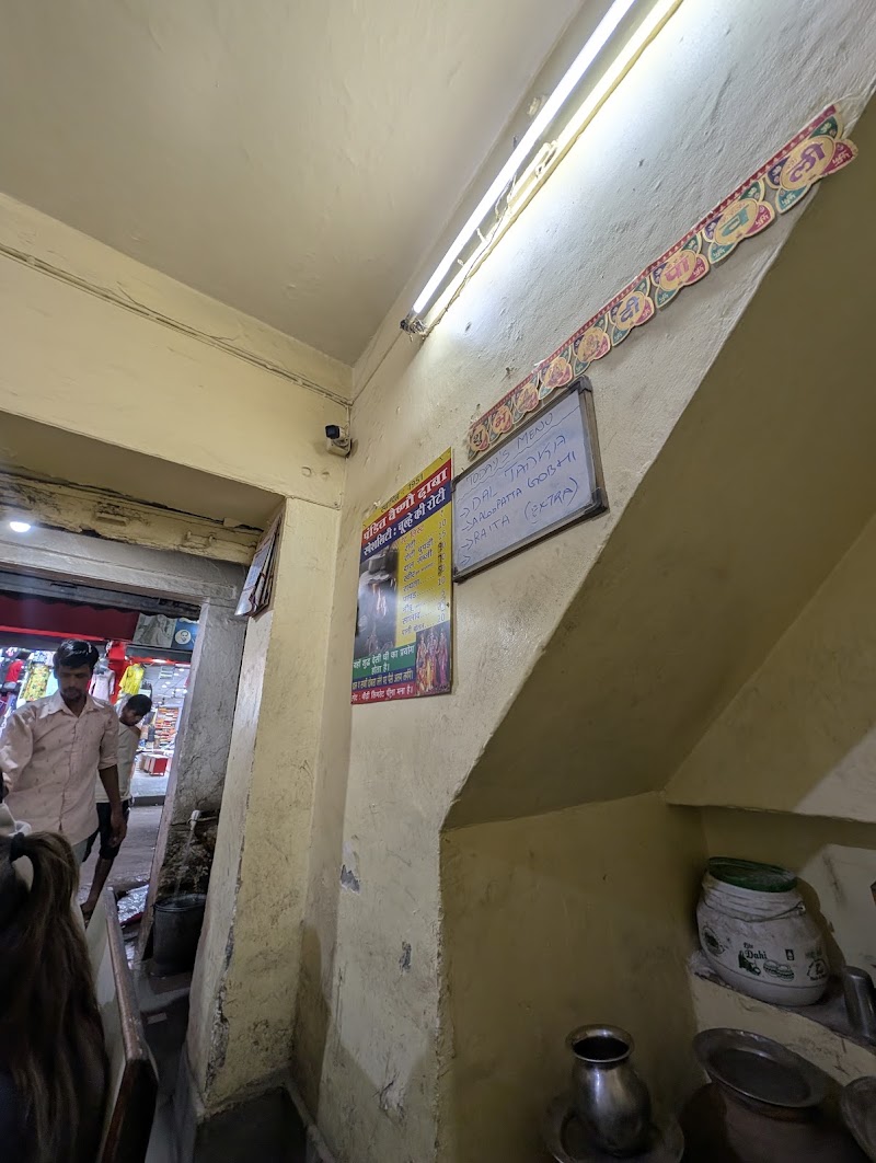 Pandit Vaishno Dhaba - Pandit Vaishno Dhaba F26J+PC7, Roshan Pura, Gurugram, Haryana 122001, India