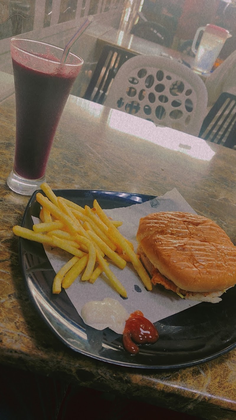 Grand Chicken Cafeteria - Grand Chicken Cafeteria Abu Dhabi - Musaffah - M5 - Abu Dhabi - United Arab Emirates