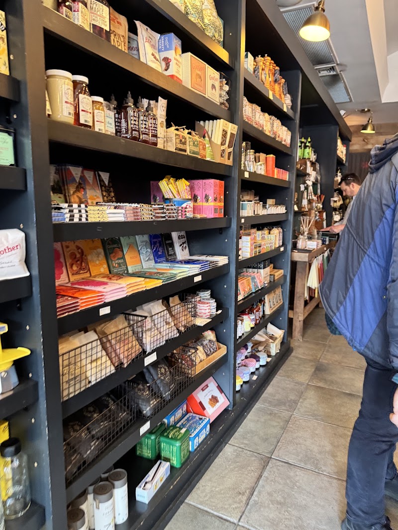 Brattle Book Shop - Brattle Book Shop, 9 West St, Boston, MA 02111, USA