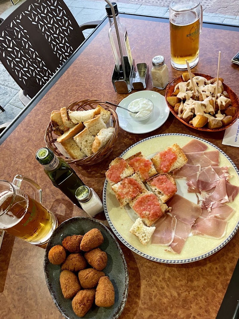 Cafetería S'Ancora - Cafetería S'Ancora, Carrer Velázquez, 4, 07820 Sant Antoni de Portmany, Illes Balears, Spain