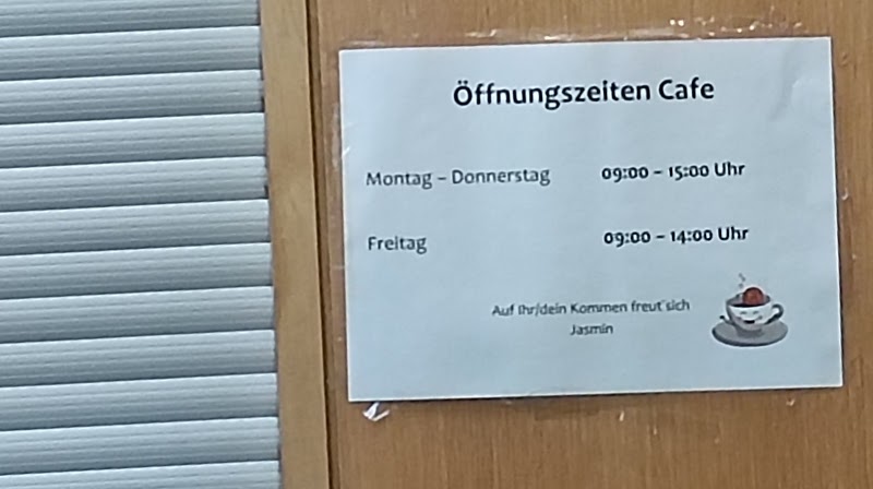 Cafe Medikuss (MZA Lounge) - Cafe Medikuss (MZA Lounge) Anichstraße 35, 6020 Innsbruck, Austria