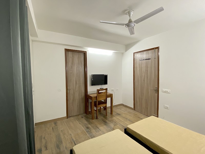 Blossom Stayz - DLF Phase3 - Blossom Stayz - DLF Phase3 1, T19 Rd, DLF Phase 3, Sector 24, New Delhi, Gurugram, Haryana 122002, India
