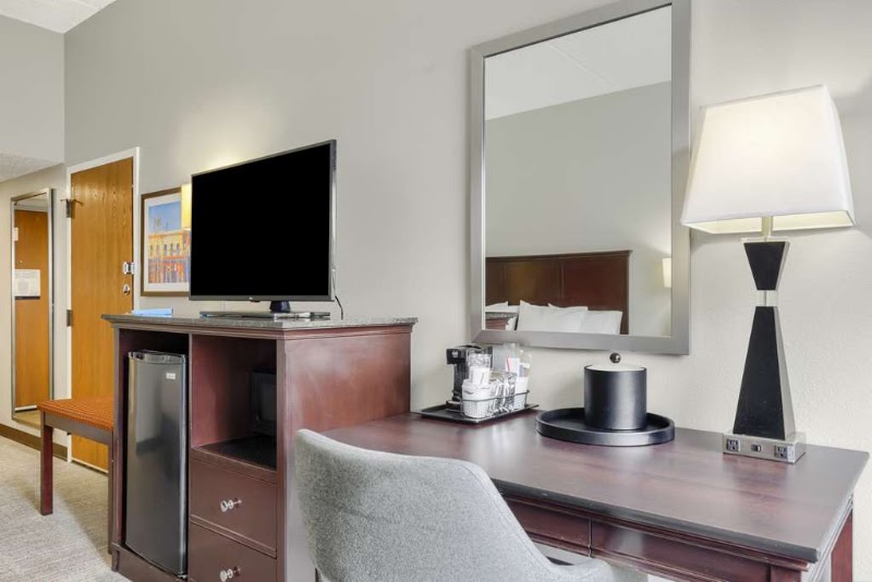 Hampton Inn Mobile-I-10/Bellingrath Gardens - Hampton Inn Mobile-I-10/Bellingrath Gardens 5478 Inn Rd, Mobile, AL 36619, USA