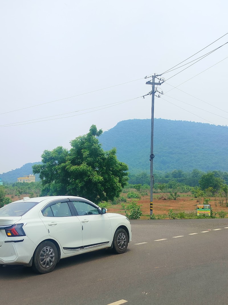 Go yatra tour & travel - Go yatra tour & travel, Infront of Sambalpur junction station, near hotel Regenta inn, Khetrajpur, Sambalpur, Odisha 768006, India