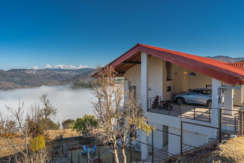 StayVista at Amulyam villa - StayVista at Amulyam villa Village Chapad on, Kapileshwar Temple Road, Mauna, Mukteshwar, Uttarakhand 263138, India