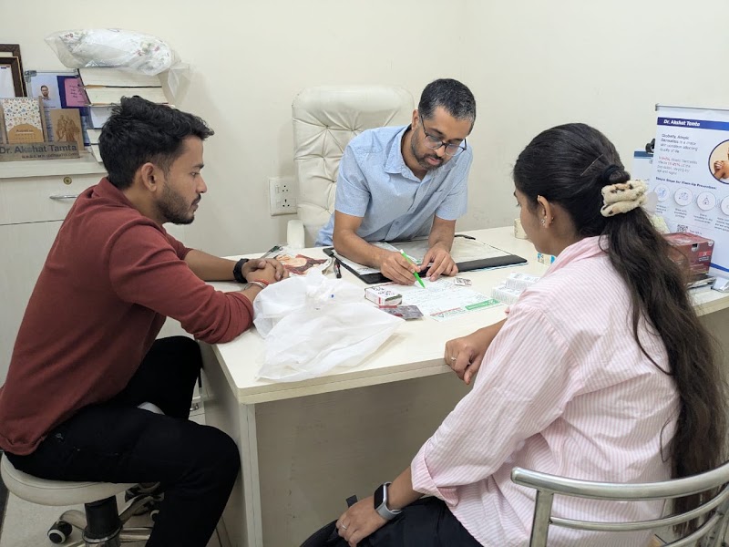 Dr.Akshat Tamta (MBBS, MD, DVL) #DrSkin Cliniq - Dr.Akshat Tamta (MBBS, MD, DVL) #DrSkin Cliniq Mattrix Hospital & Accident Care Pvt. Ltd, Kaladhungi Rd, near Bypass Road, Bank Colony, Tiraha, Lal danth, Haldwani, Uttarakhand 263139, India
