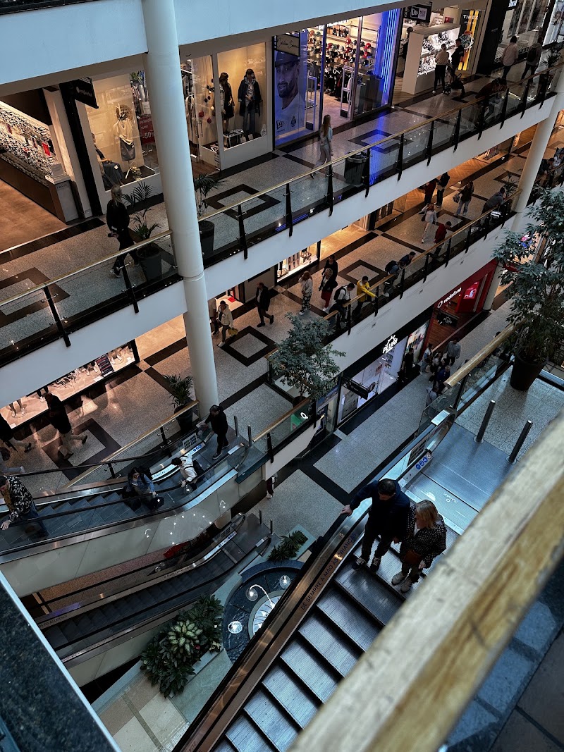 Continente Bom Dia Via Catarina Shopping - Continente Bom Dia Via Catarina Shopping, Catarina Shopping, R. de Santa Catarina 312-350, 4000-433 Porto, Portugal