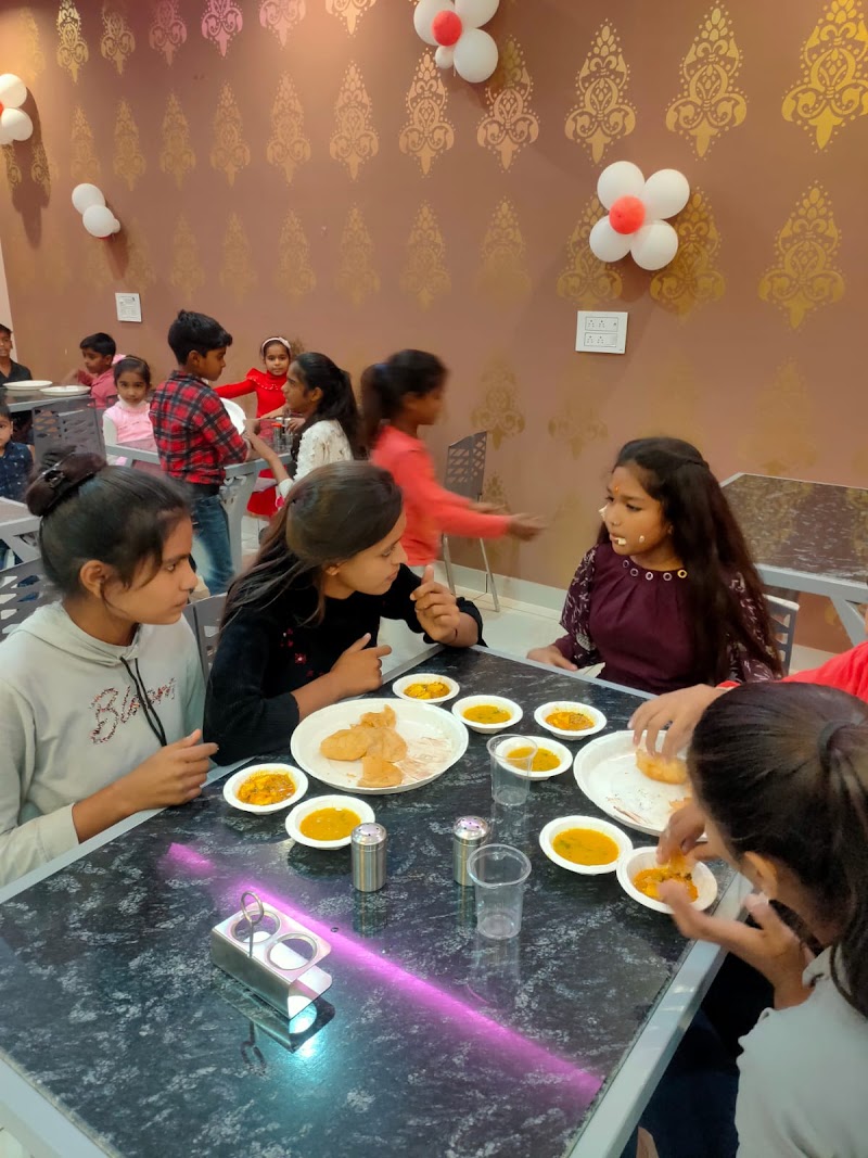 Hotel R K PALACE - Hotel R K PALACE, RENWAL, ROAD, Ramgarh, Dantaramgarh, Dholasari, Rajasthan 332703, India
