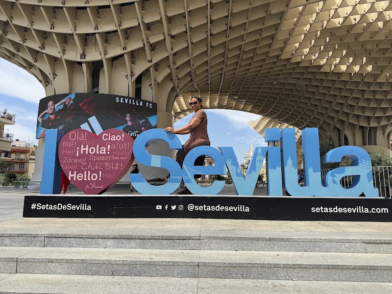 Letras "I Love Sevilla" - Letras "I Love Sevilla" Pl. de la Encarnación, Casco Antiguo, 41003 Sevilla, Spain