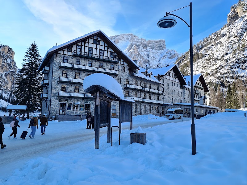 Parking P4 Pragser Wildsee - Parking P4 Pragser Wildsee, St.Veit, 27, 39030 Braies BZ, Italy