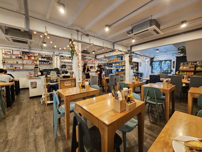 Breakfast Story Phloen Chit - Breakfast Story Phloen Chit Mahatun Plaza, 888, 3rd Floor (above Blue Cheri, 34-35 ถนน เพลินจิต แขวงลุมพินี เขตปทุมวัน กรุงเทพมหานคร 10330, Thailand