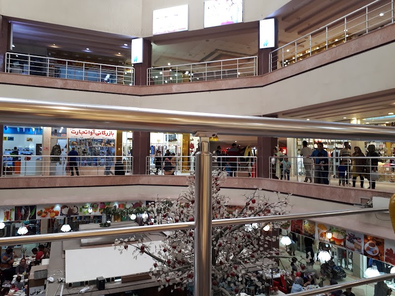 Venous Mall - Venous Mall, Jefrud-e Pain, Gilan Rast استان گیلان، رشت، بزرگراه رشت به انزلی شهید فاتحی سازمان منطقه آزاد انزلی فاز گردشگری و تجارت بلوار، FM3F+R84, Iran