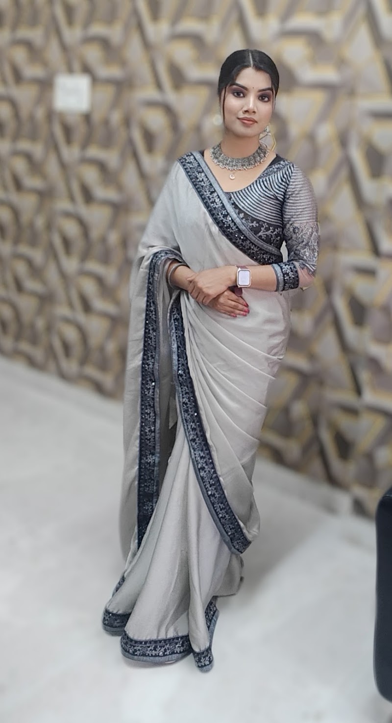 AP GLAMOUR SALOON - AP GLAMOUR SALOON, Tikrapara Main Rd, near sant Shri jalaram mandir, Tikrapara, Bilaspur, Chhattisgarh 495004, India