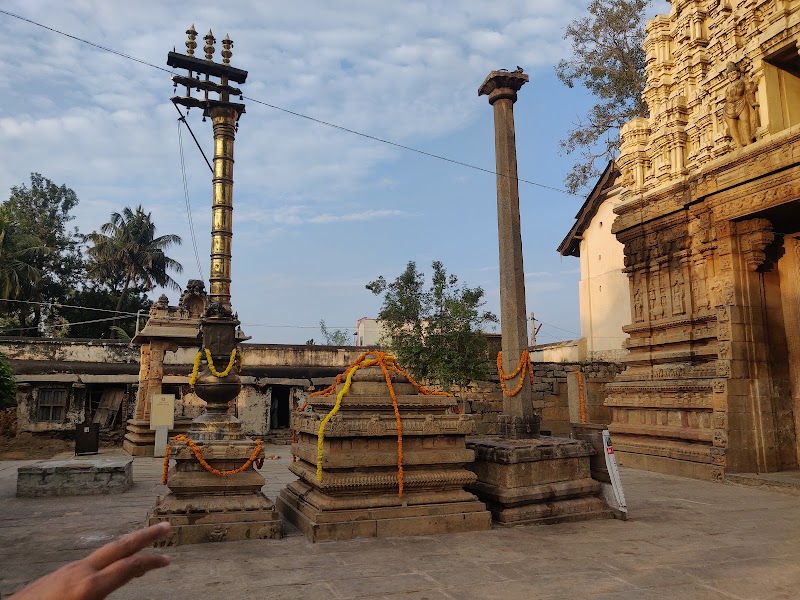 Shri Someshwara Swamy Temple (Kolar). - Shri Someshwara Swamy Temple (Kolar). 44PQ+X7X, Fort Area, Kolar, Karnataka 563101, India