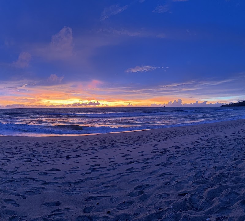 RAVA Beach Club - RAVA Beach Club, 109 Bang Tao Beach, Tambon Choeng Thale, Amphoe Thalang, Chang Wat Phuket 83110, Thailand
