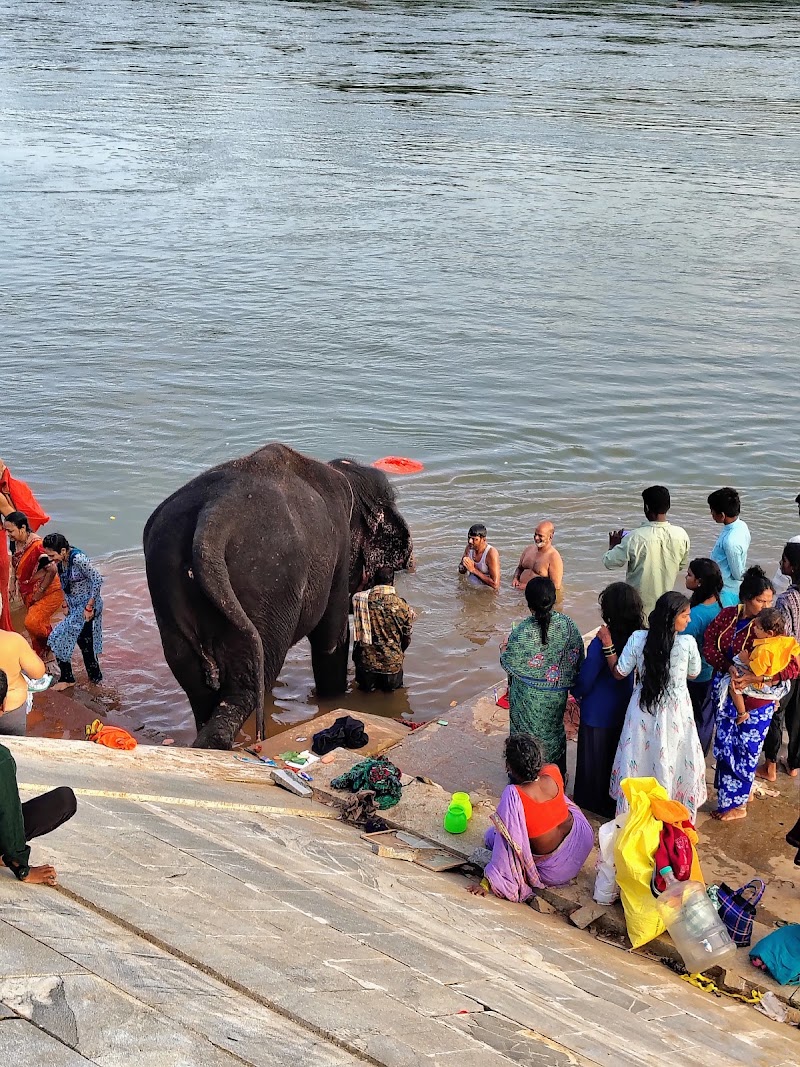 Tungabhadra River Ghats - Tungabhadra River Ghats, 8FP5+PHG, Hampi, Karnataka 583239, India