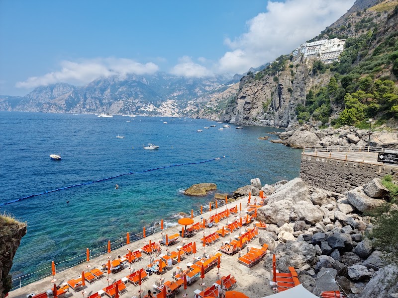 One Fire Beach Club - One Fire Beach Club, Via Gavitella, 1, 84010 Praiano SA, Italy