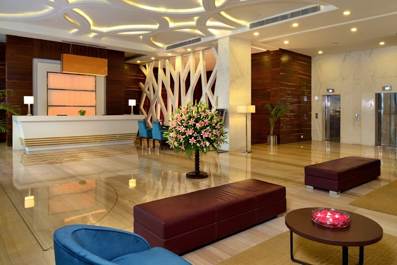 Golden Tulip Lucknow - Golden Tulip Lucknow 6, Station Rd, Udaiganj, Husainganj, Lucknow, Uttar Pradesh 226001, India