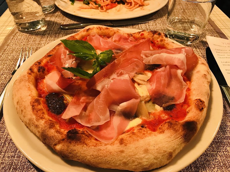 Fo Caccia La Notte - Fo Caccia La Notte, Via Giuseppe Verdi, 43, 50122 Firenze FI, Italy