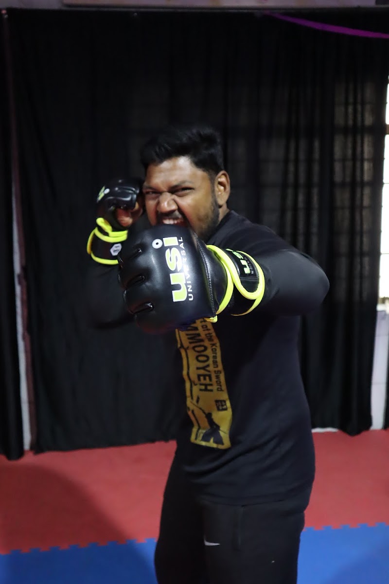 Ganimikawa - MMA & Fitness - Ganimikawa - MMA & Fitness FV93+F7V, Hatti Chowk, Padmachhaya Housing Society, Sambhajinagar, Dhankawadi, Pune, Maharashtra 411043, India