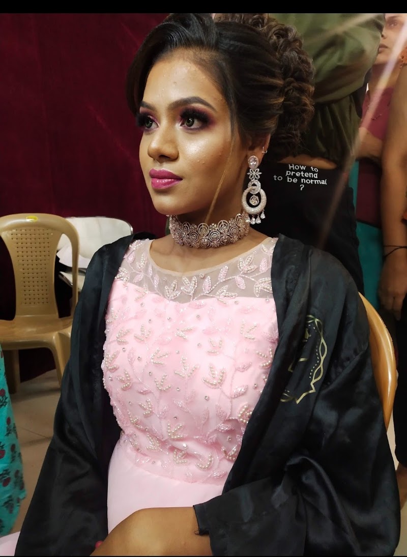 Komal jani makeover - proffesional makeup artist - Komal jani makeover - proffesional makeup artist, Om Shanti chowk, Indralok Phase 3, Bhayandar East, Mumbai, Mira Bhayandar, Maharashtra 401105, India