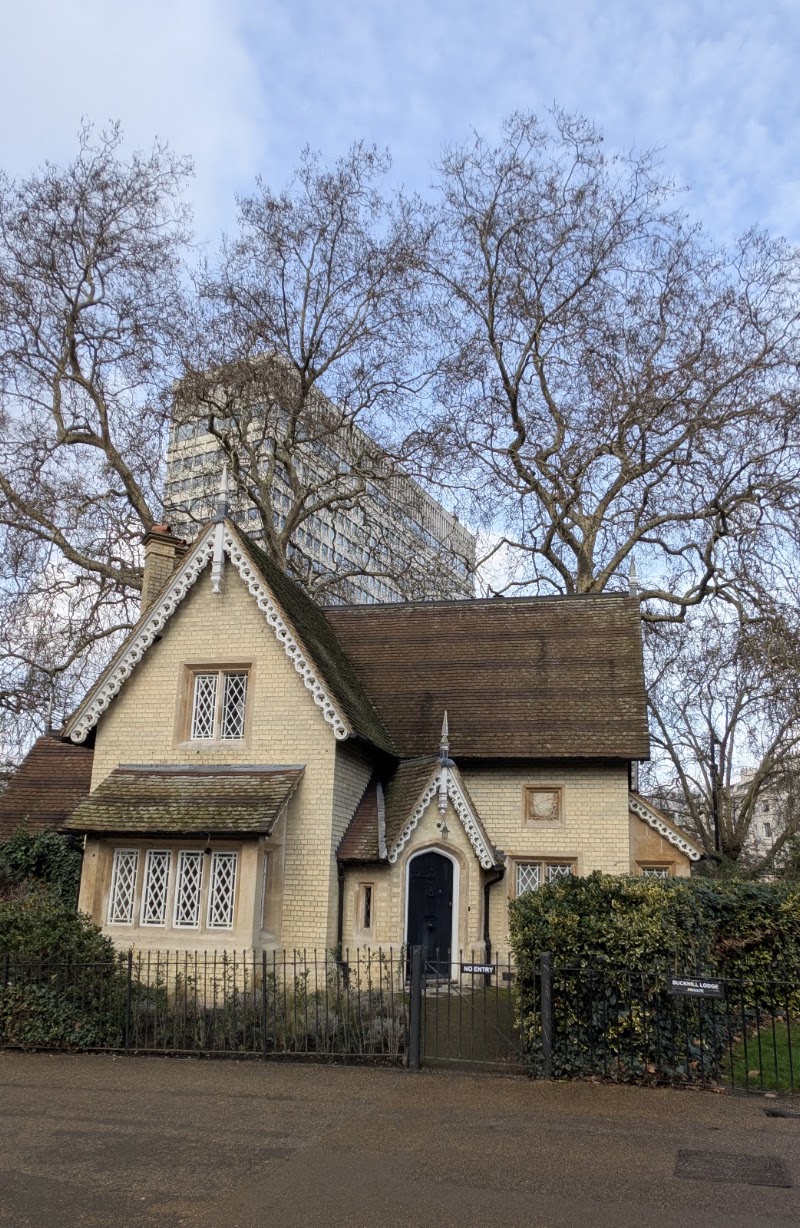 Serpentine Lodge - Serpentine Lodge Hyde Park, Serpentine Rd, London W2 2UH, UK