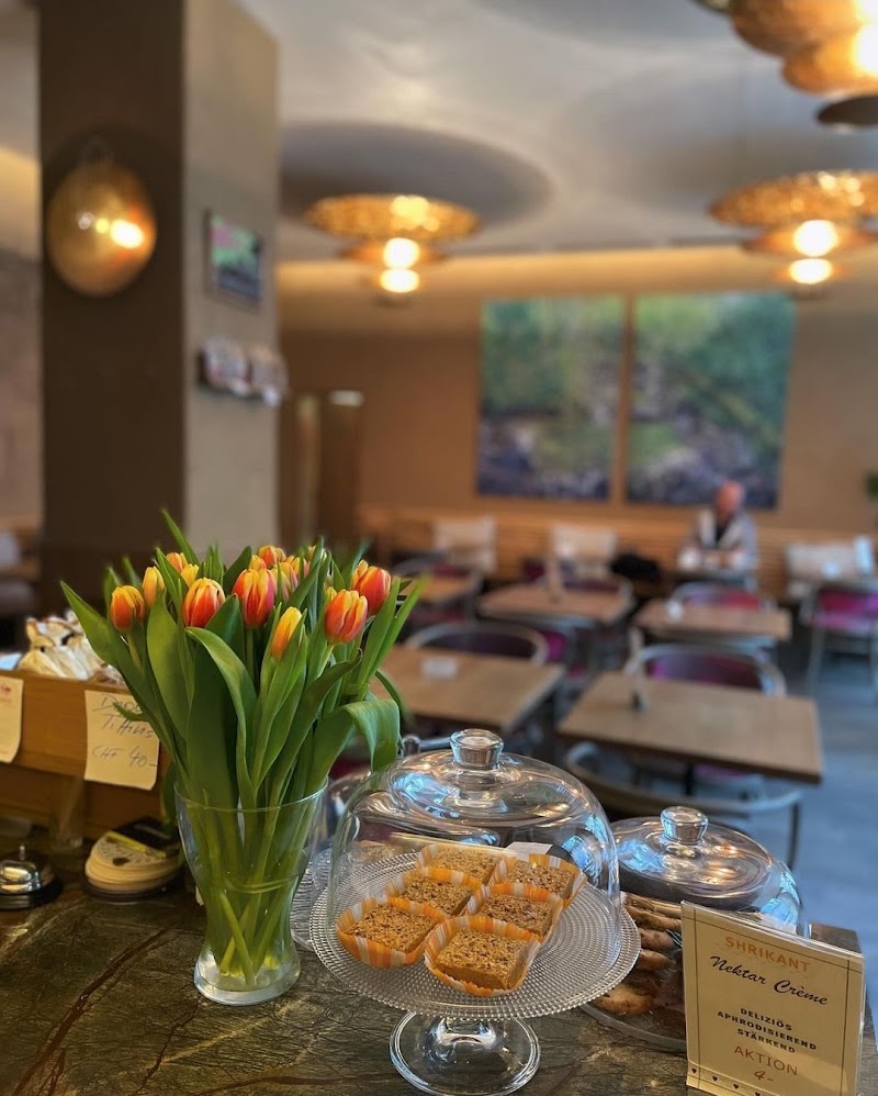 Mohini - Mohini Weinbergstrasse 15, 8001 Zürich, Switzerland