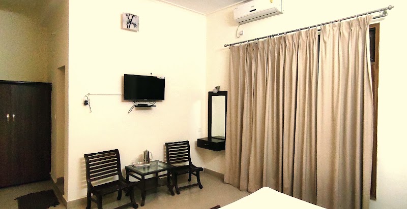 Hotel Downtown - Hotel Downtown Kangra Rd, Housing Board Colony, Kangra, Himachal Pradesh 176001, India