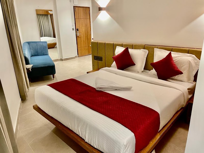 Hotel Emora Tree - Hotel Emora Tree, No.27/1,N, 1-2A, Theobald Rd, Nazarbad, Mysuru, Karnataka 570010, India