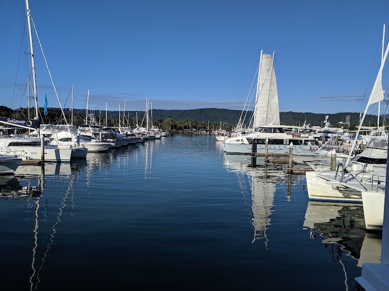 Wavelength Reef Cruises - Wavelength Reef Cruises Shop 6/43-47 Macrossan St, Port Douglas QLD 4877, Australia