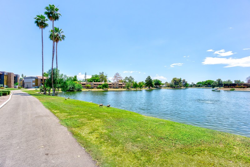 Biltmore on the Lake - Biltmore on the Lake 11050 N Biltmore Dr, Phoenix, AZ 85029, USA