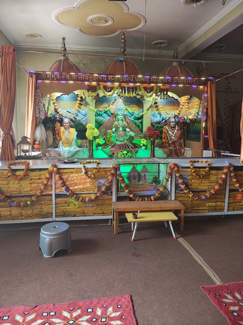 Gayatri Shakti Peeth Hindon,GHAZIABAD - Gayatri Shakti Peeth Hindon,GHAZIABAD MCF3+CCG, Indira Kunj, Ghaziabad, Uttar Pradesh 201009, India