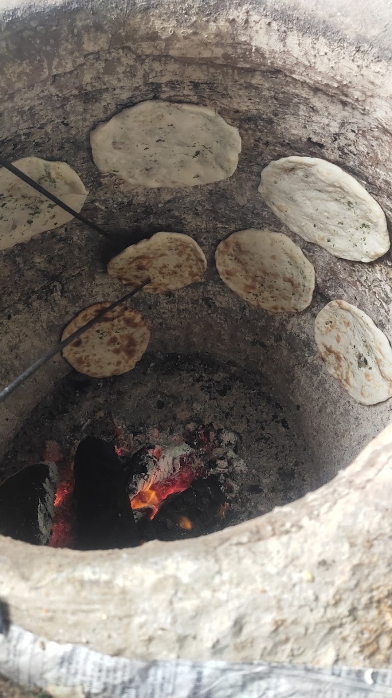 Pawan Kulche Wale - Pawan Kulche Wale, JV7P+Q85, Unnamed Road, Near Guru Nanak Pura,Tahli Wala Chowk,Near Barsati Nala,Bazar No. 4, Ram Singh Colony, Kotatma Ram, Amritsar, Amritsar Cantt., Punjab 143006, India