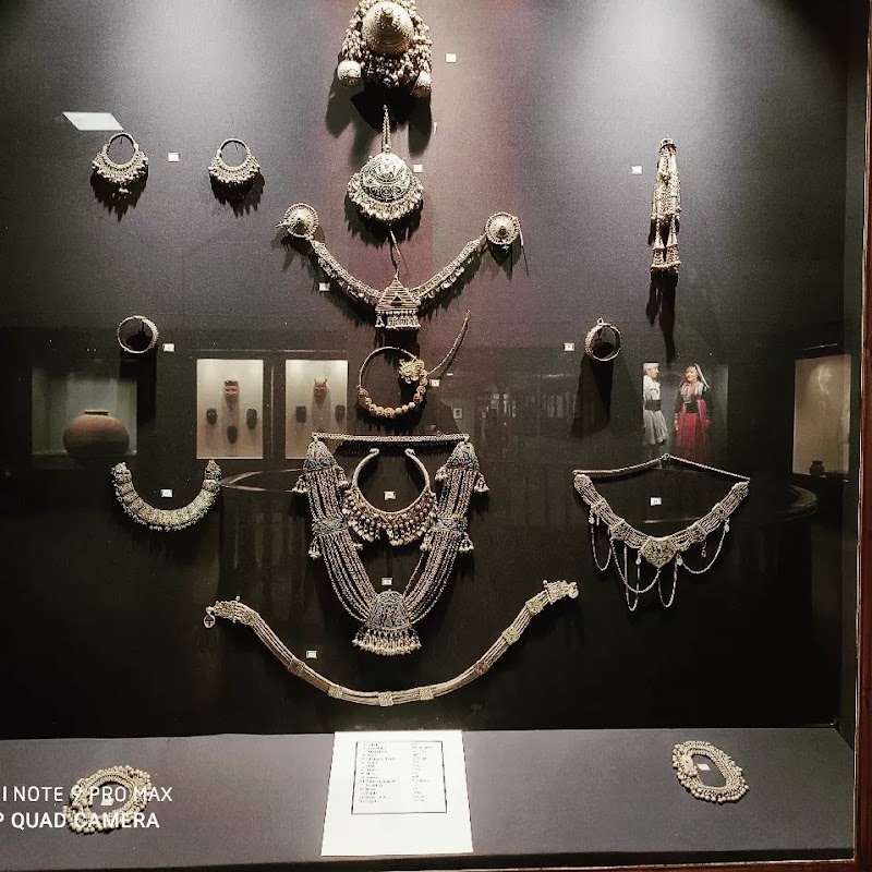 Kangra Art Museum - Kangra Art Museum 6889+X79, Kotwali Bazar Rd, Sudher, Dharamshala, Himachal Pradesh 176215, India