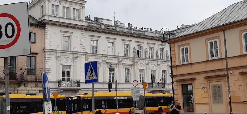 Nowy Świat 47 - Nowy Świat 47, Metro Nowy Świat-Uniwersytet, poziom 1/lok. 1012, 00-046 Warszawa, Poland