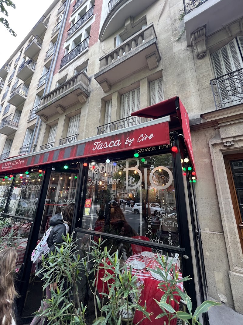 Tasca - Tasca 46 Av. de Suffren, 75015 Paris, France