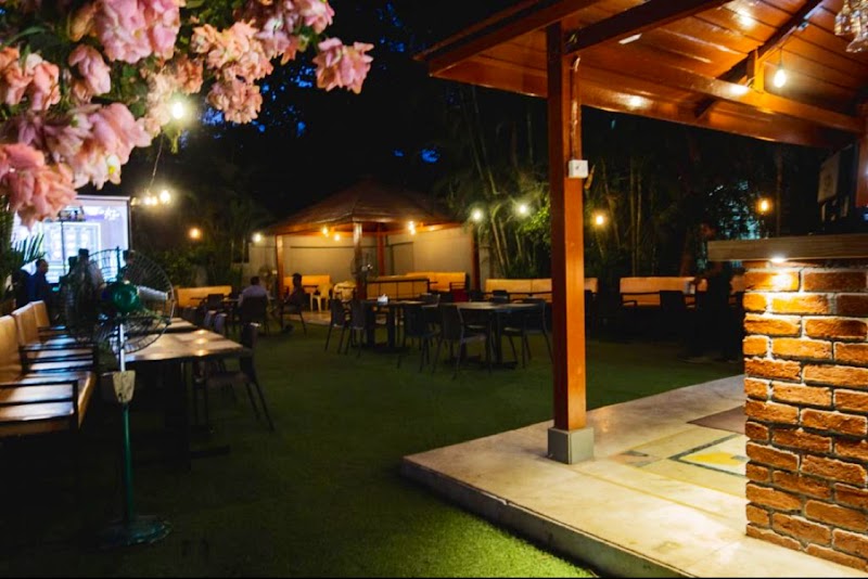 Le Garden - Le Garden Ground Floor,Laxmi Palace,S.V.Road, Lane, opposite Sundar Nagar, Malad, Pawan Baug, Liliya Nagar, Malad West, Mumbai, Maharashtra 400064, India