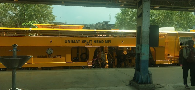 Kozhikode Railway Station - Kozhikode Railway Station, 6QWJ+JFM, Railway Station Rd, Palayam, Kozhikode, Keralam 673001, India