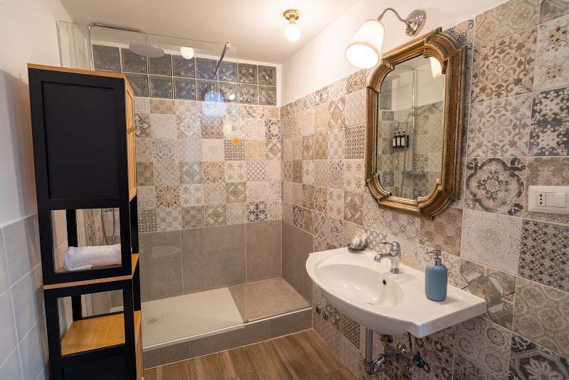 NOI Luxury Rooms Colosseum - NOI Luxury Rooms Colosseum, Via Capo d'Africa, 23, 00185 Roma RM, Italy