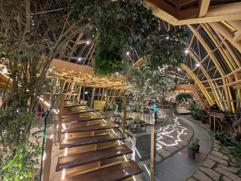 Queen's Pod - Queen's Pod 16 Adampool, Lumsey, Tadong, Gangtok, Sikkim 737102, India